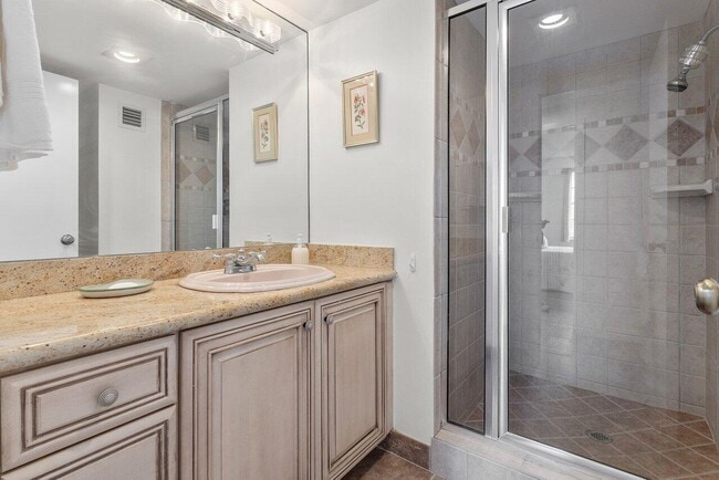 Building Photo - 3475 S Ocean Blvd