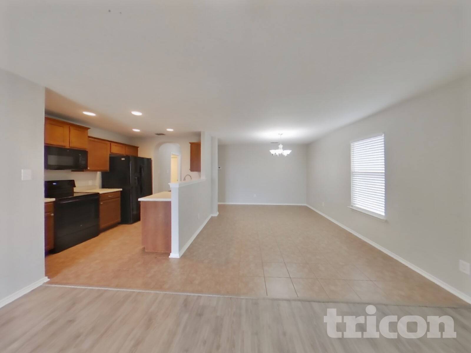 Building Photo - 2319 Camberly View