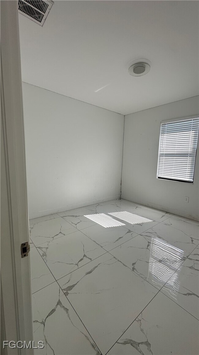 Building Photo - 3217 64th St W