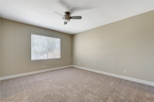 Building Photo - 877 Veranda View Ave