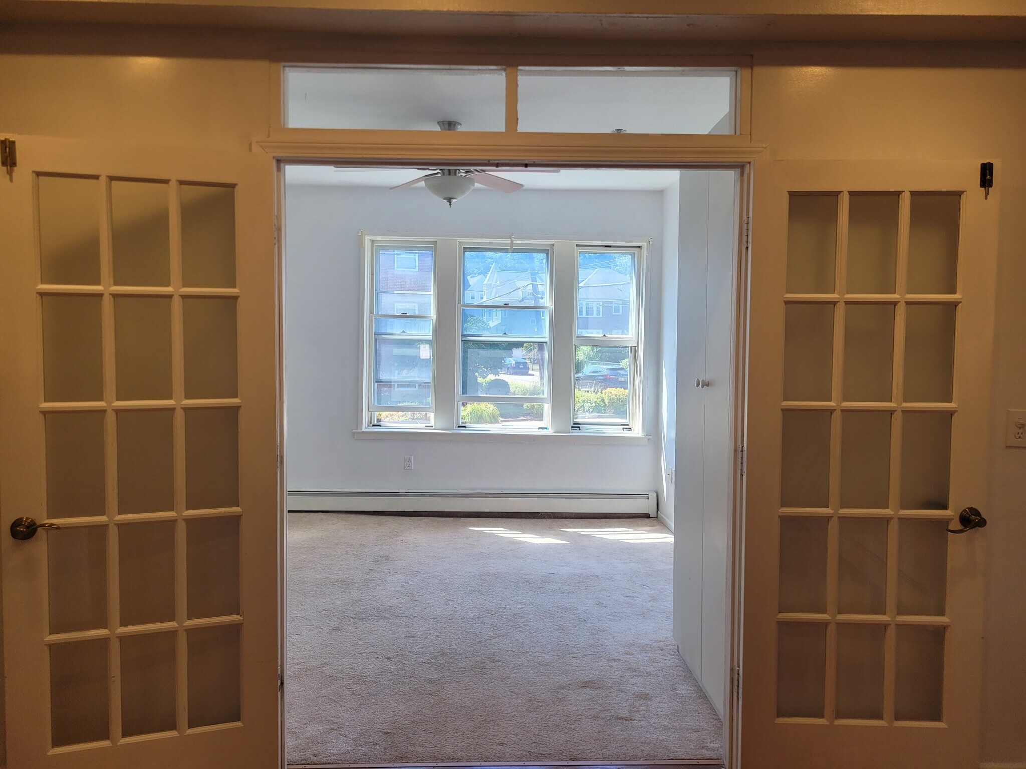 Building Photo - 509 Pleasant St