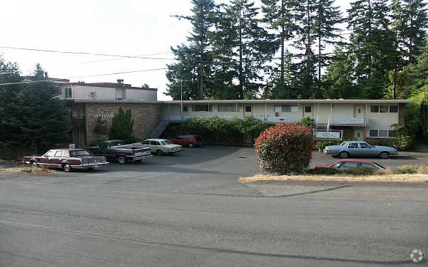 Primary Photo - Van Lloyd Apartments