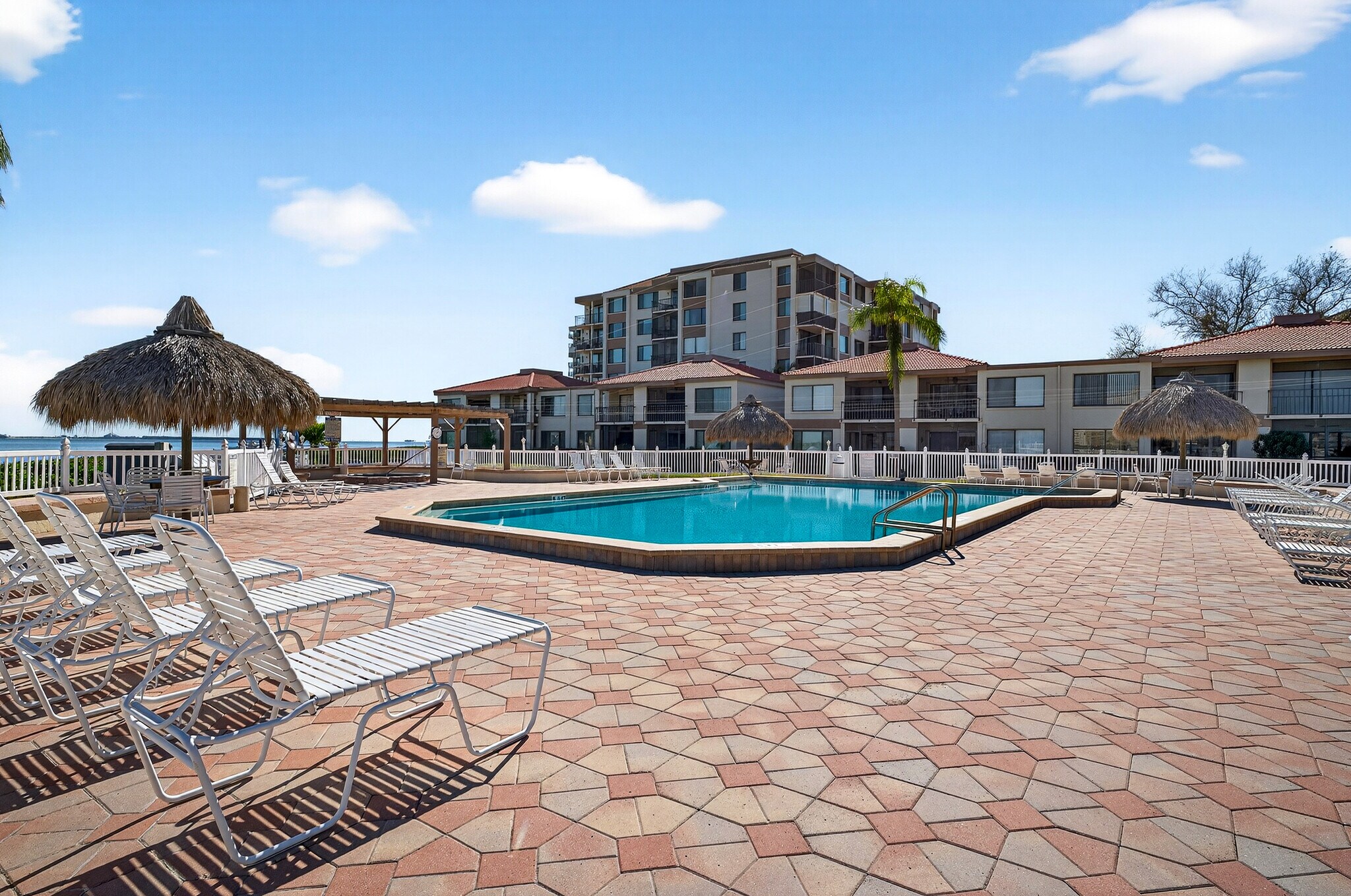 Building Photo - 6218 Palma del Mar Blvd S