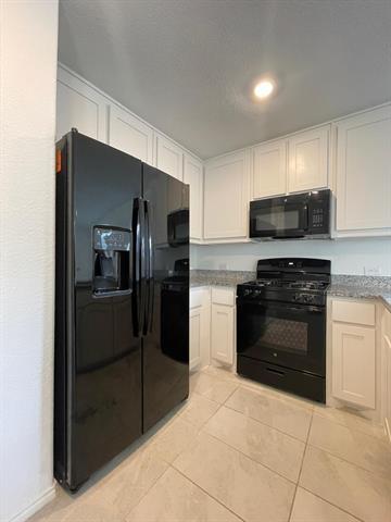 Building Photo - 8701 Whistling Duck Dr