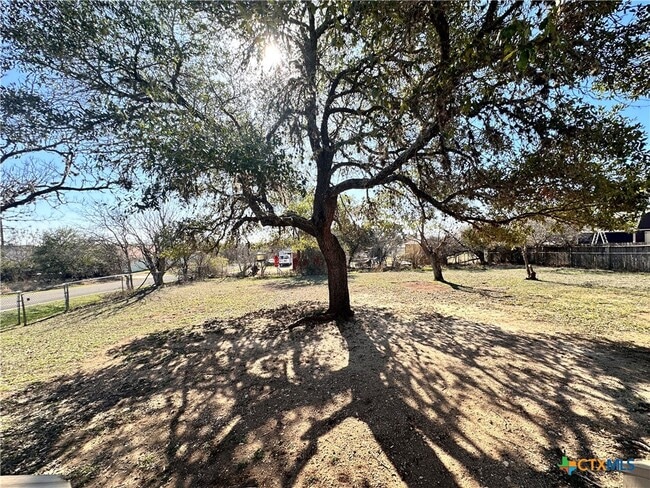 Building Photo - 1501 Earle St