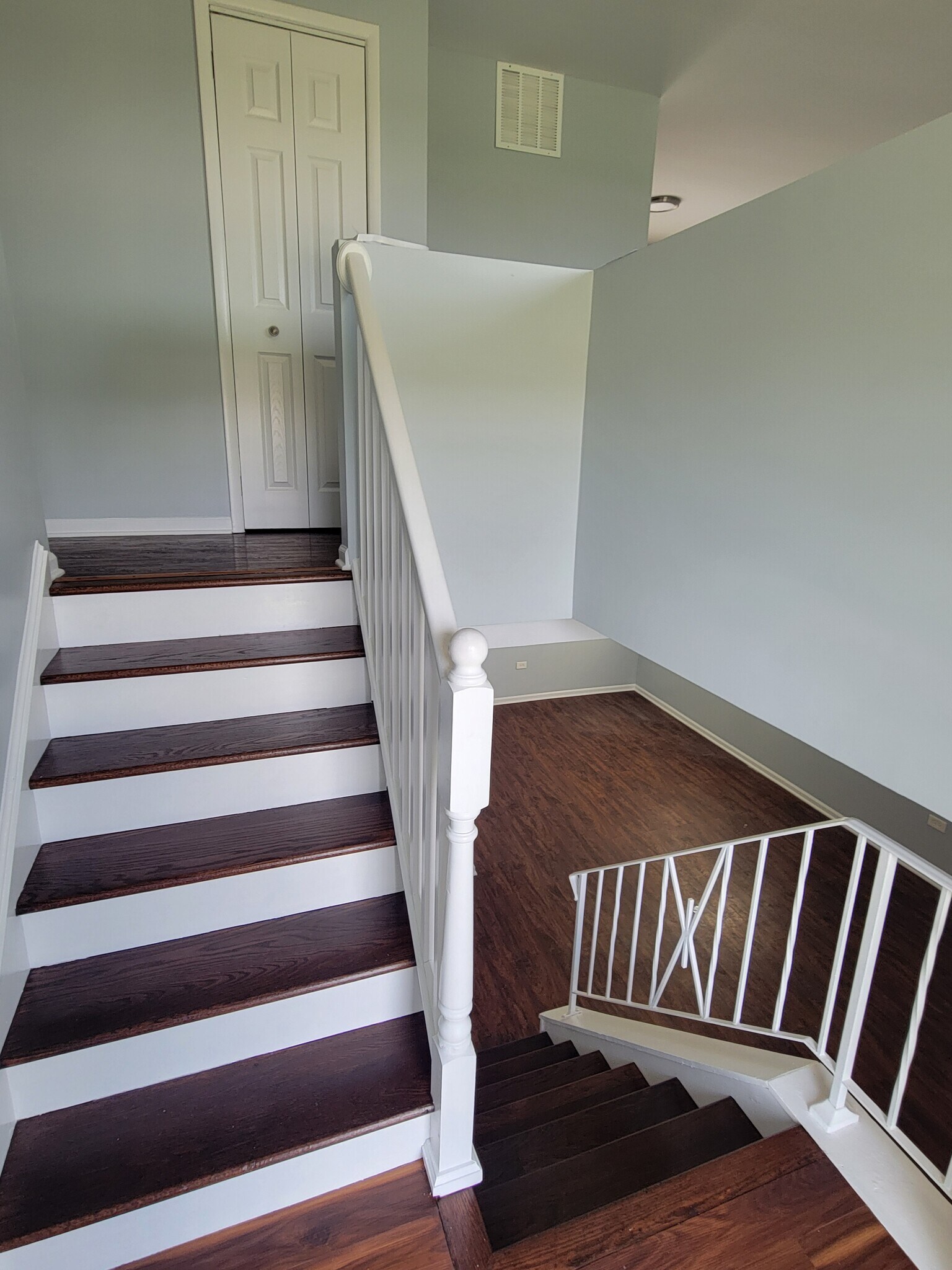 Building Photo - 22005 Balmoral Dr