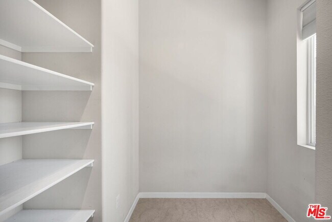 Building Photo - 746 Farrier Wy