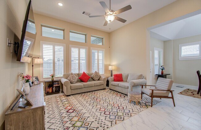 Building Photo - 11810 Dockside Shores Dr