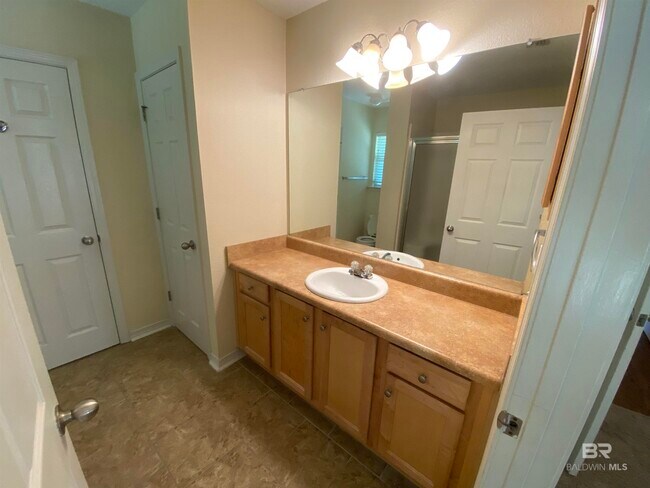 Building Photo - 9064 Brookside Ln