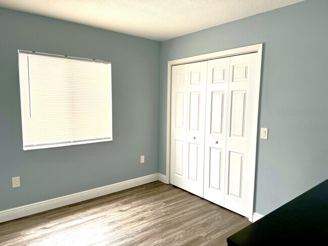 Building Photo - 123 San Paulo Cir