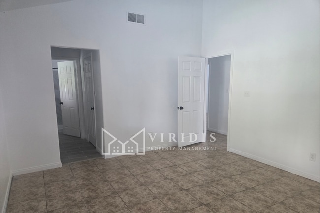 Building Photo - 5020 Trabuco Canyon Dr