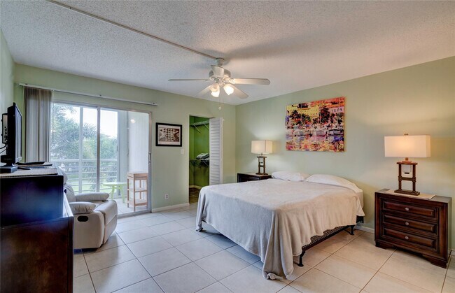 Building Photo - 3102 Portofino Point