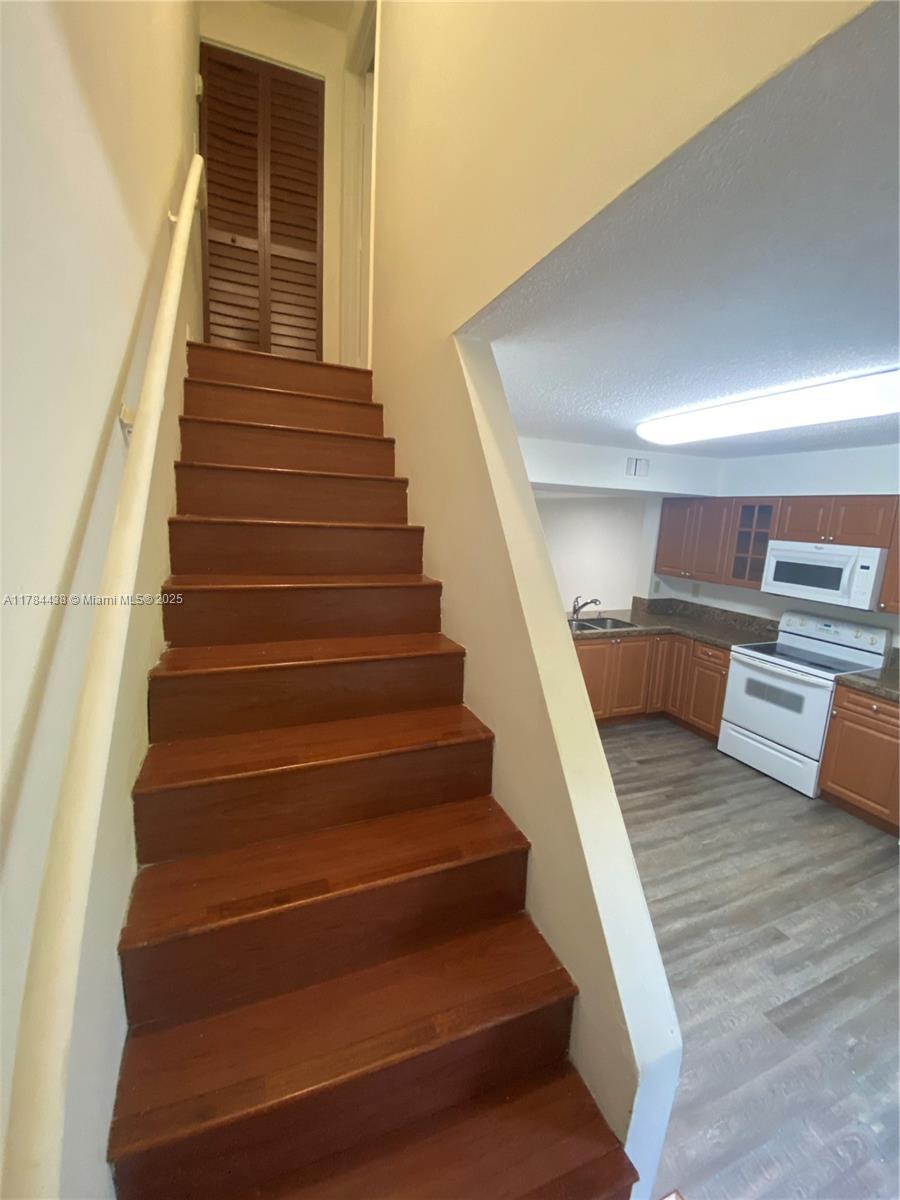 Building Photo - 8250 SW 149th Ct