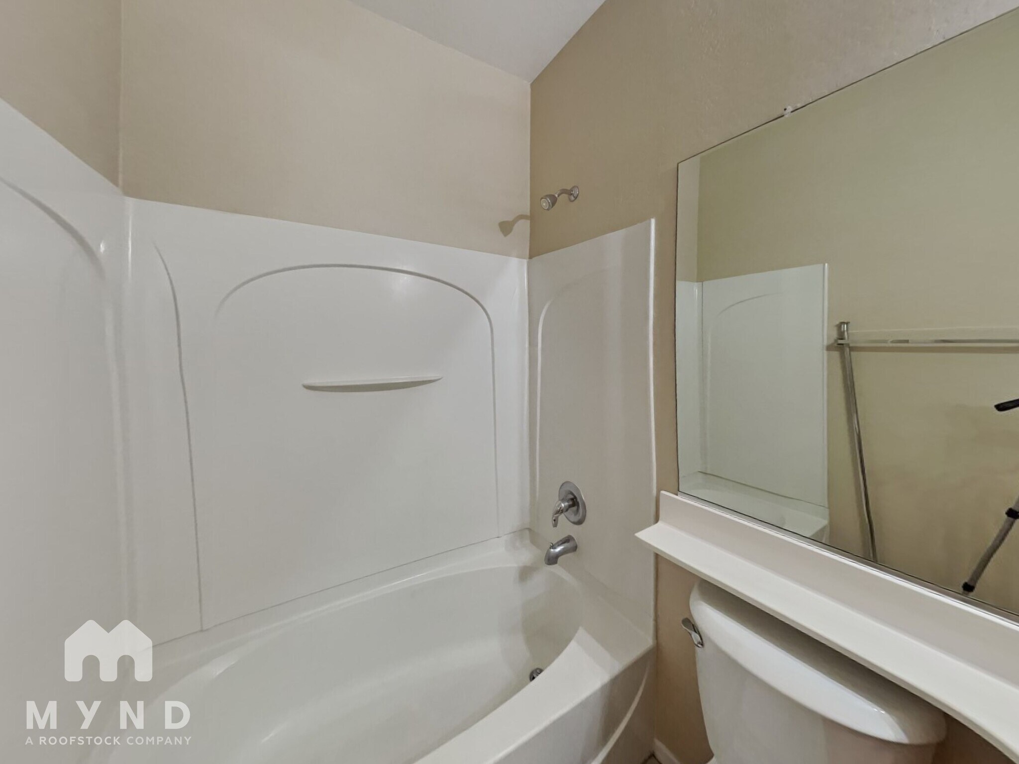 Building Photo - 4539 E Ivanhoe St