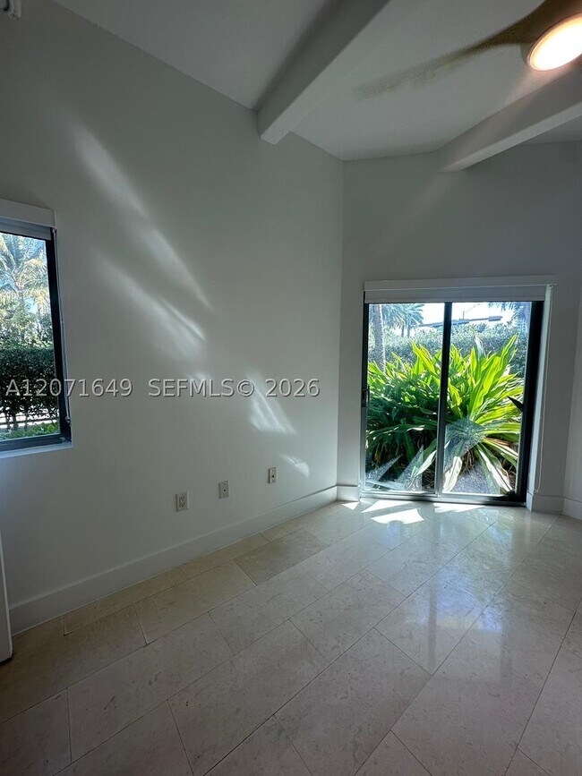Building Photo - 7728 Collins Ave