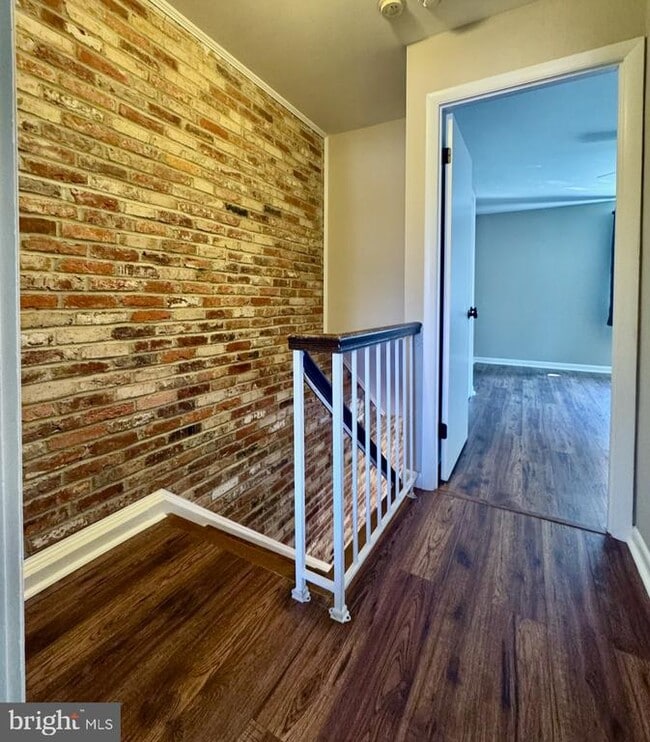 Building Photo - 3885 Steppes Ct