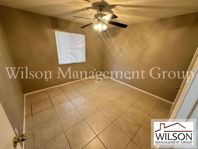 Building Photo - 1912 Wizard Ct