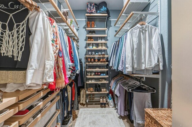 Building Photo - 10204 Wind Cave Trail