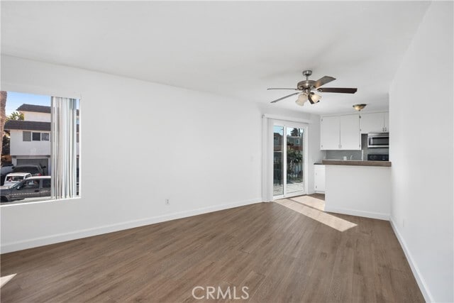 Building Photo - 803 Calle Puente