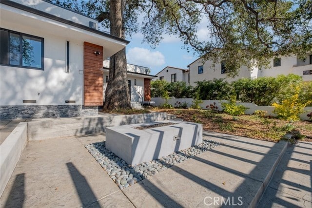 Building Photo - 421 Mariposa Ave