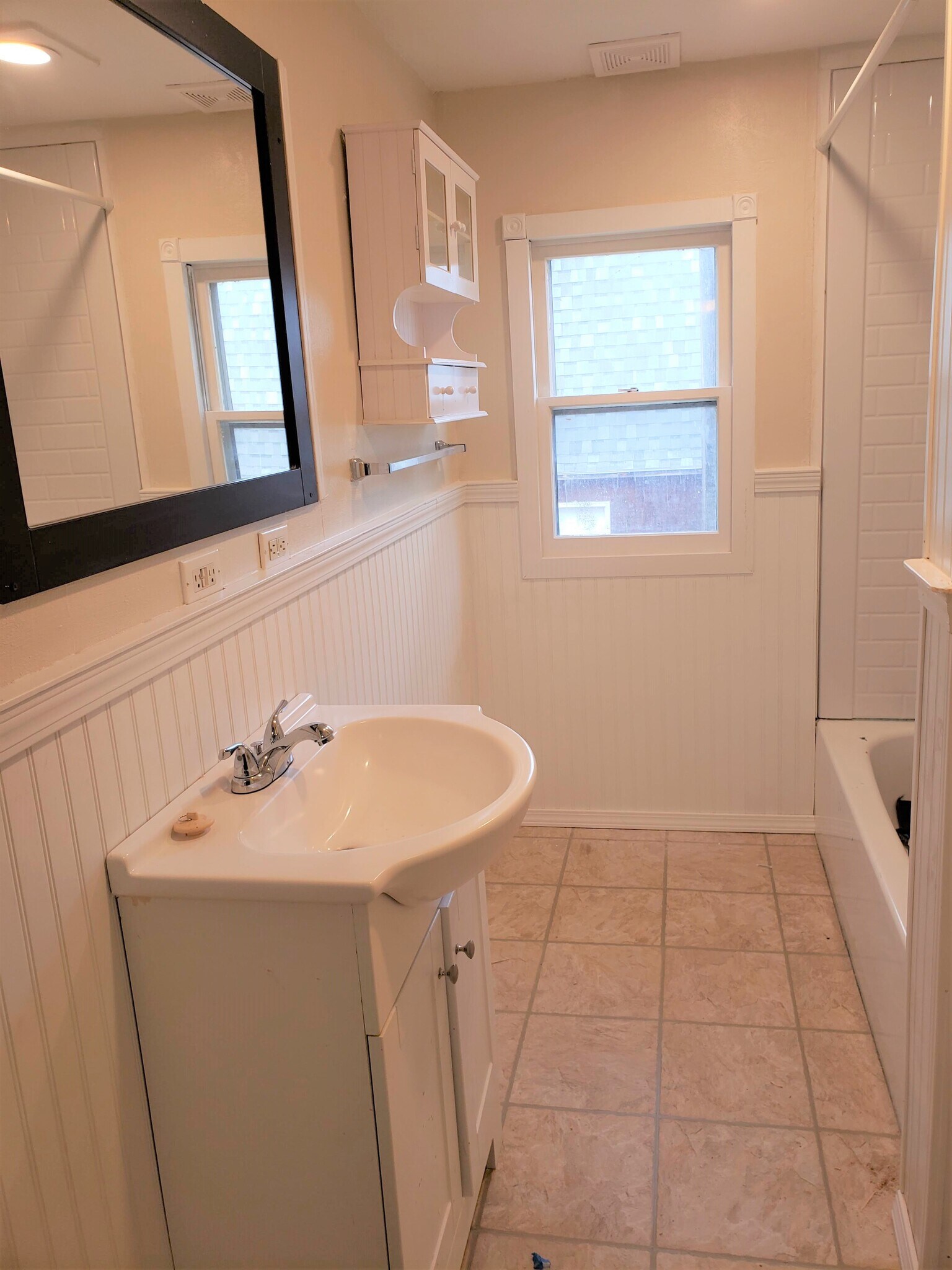 Building Photo - 4 High St