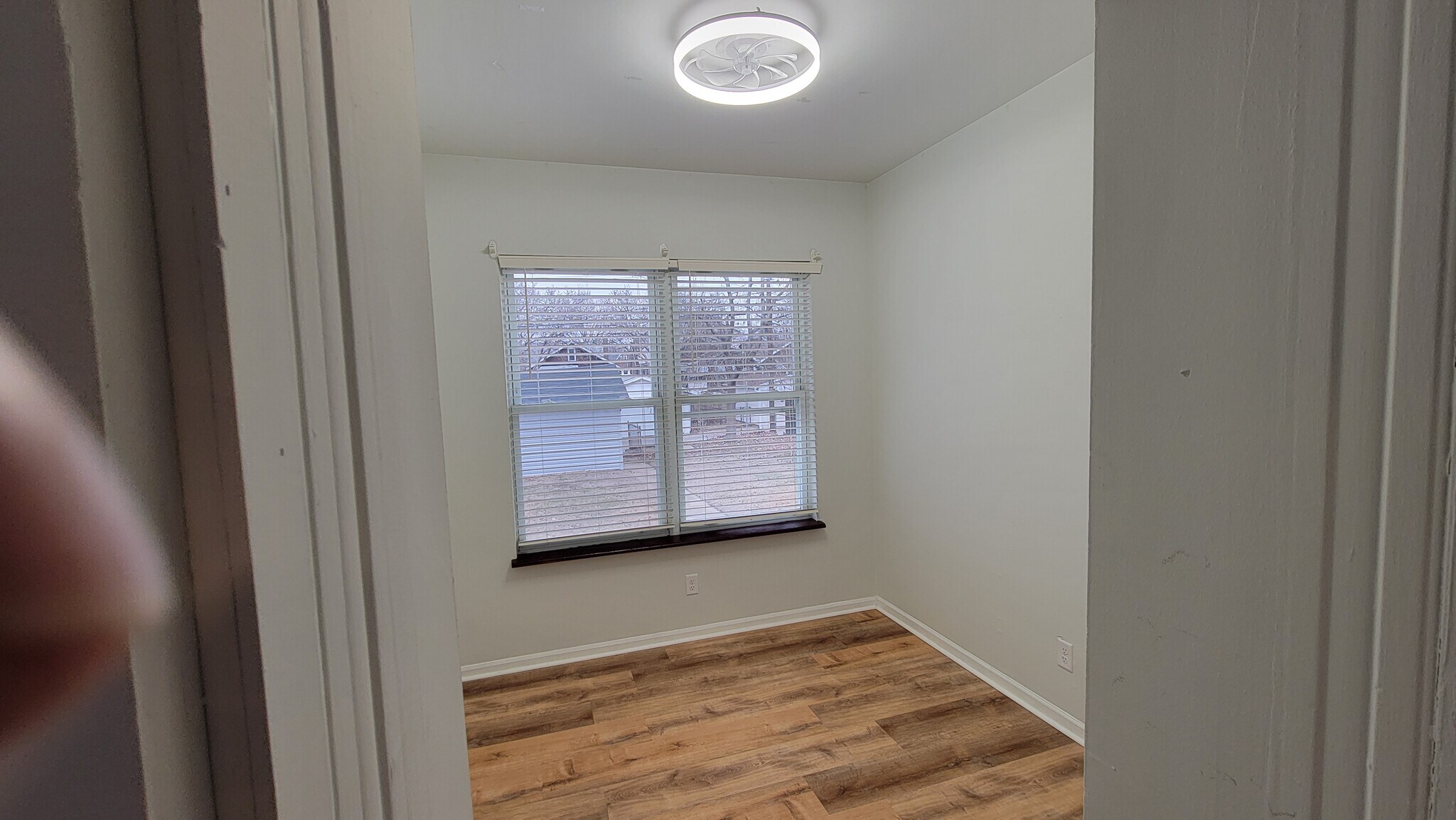 Building Photo - 5539 Holly Hills Ave