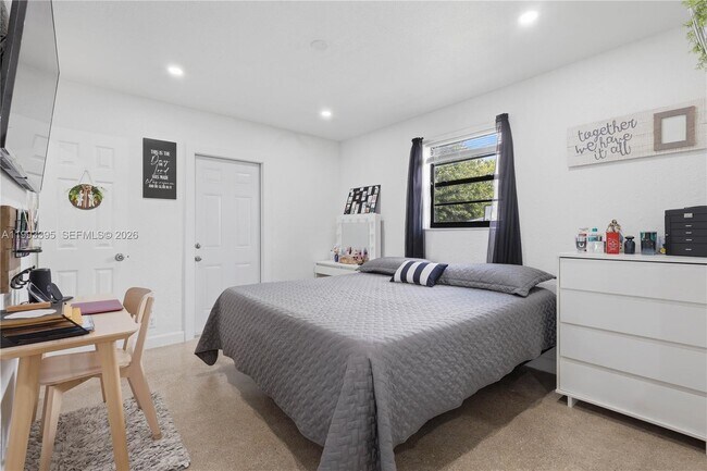 Building Photo - 7390 Cleveland St