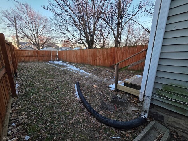 Building Photo - 1219 N Rural St