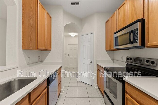 Building Photo - 6402 Cava Alta Dr