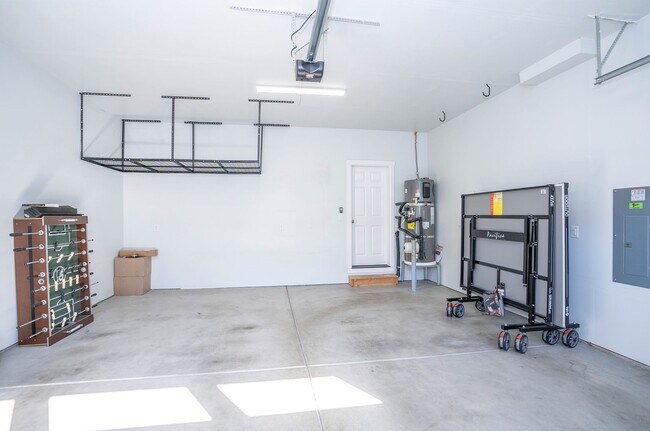 Building Photo - Newer 3-Bed Edgewood Home with A/C, Loft, ...