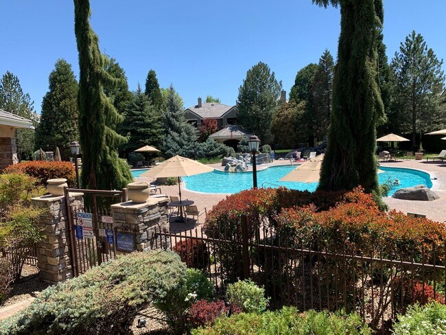 Building Photo - Fully Furnished Single Level Condo Resort LIving