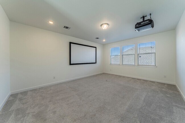 Building Photo - 1110 Stallion Ln