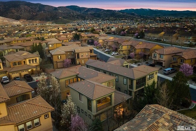 Building Photo - Damont Ranch Townhome Available to Lease Now