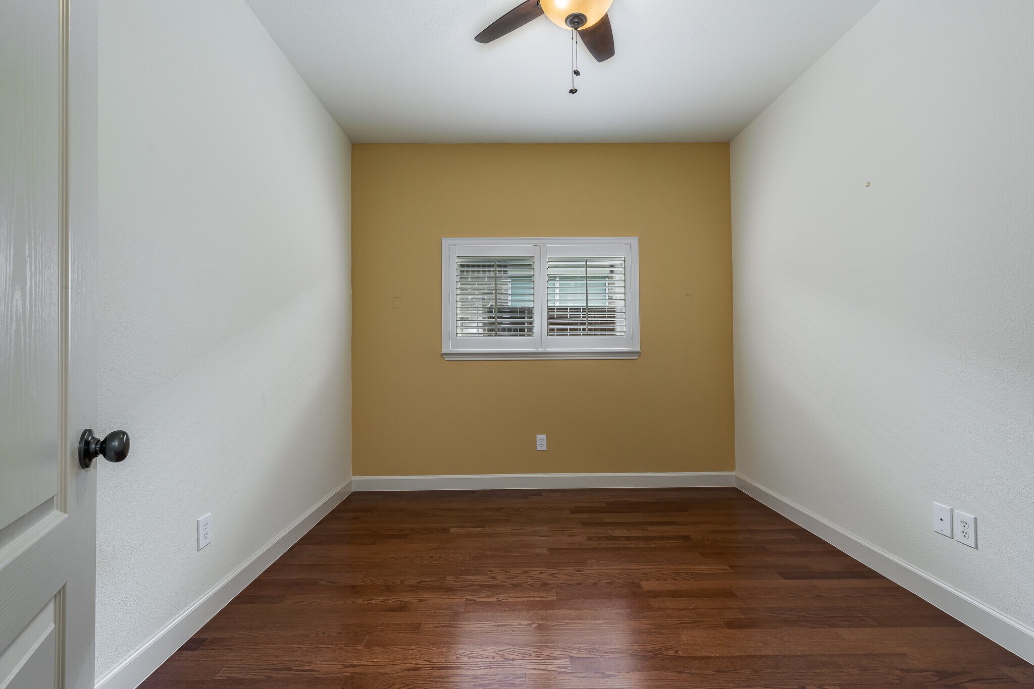 Building Photo - 5708 Sapphire Pool Trl