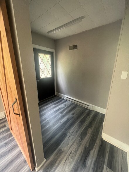 Building Photo - 5539 Mislevy Rd