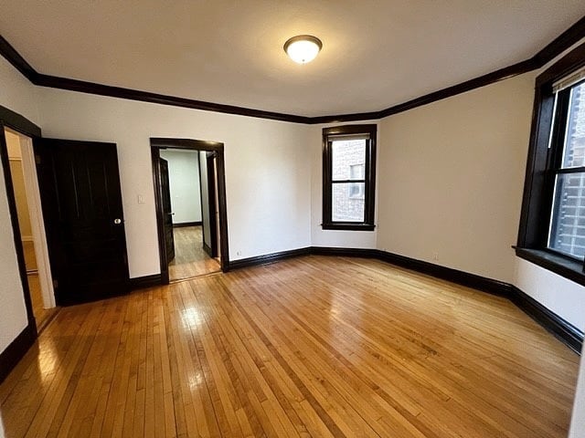 Building Photo - 1231 N Greenview Ave