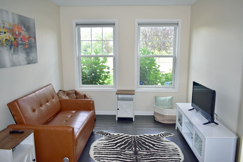 Building Photo - 2623 Manigault St