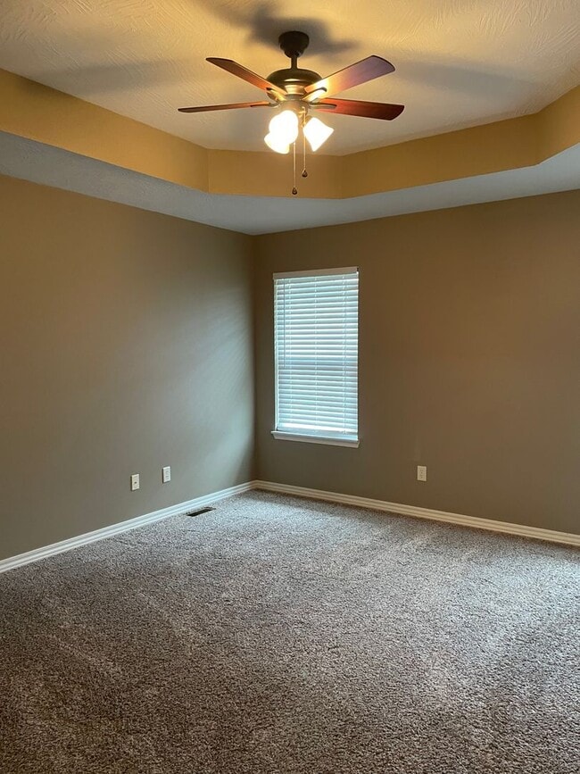 Building Photo - 3 Bedroom, All Brick home in Republic for ...