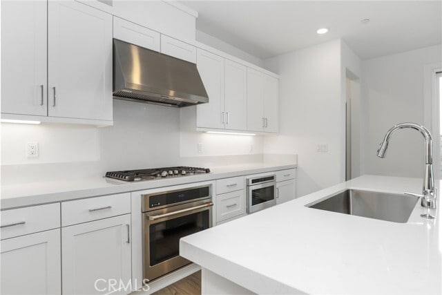 Building Photo - 27213 Tamarack Ln