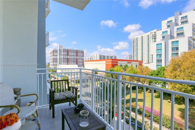 Building Photo - 2275 Biscayne Blvd Blvd