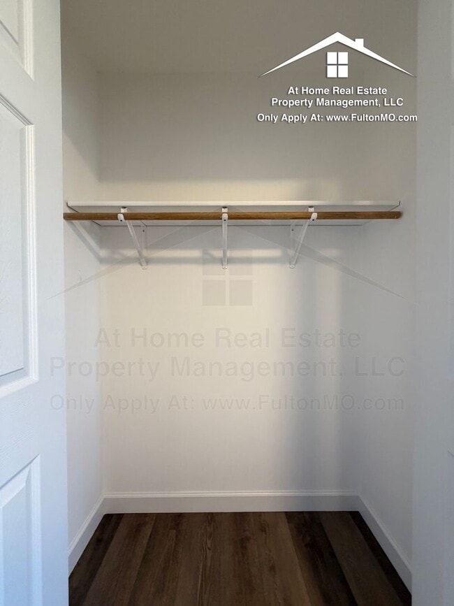 Building Photo - King Street 128-130 Duplex