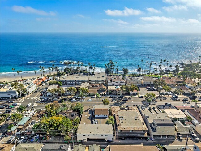 Building Photo - 334 N Coast Hwy