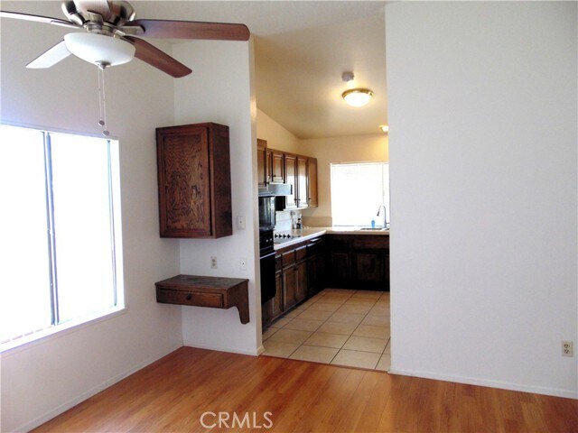 Building Photo - 880 Kimberly Ct