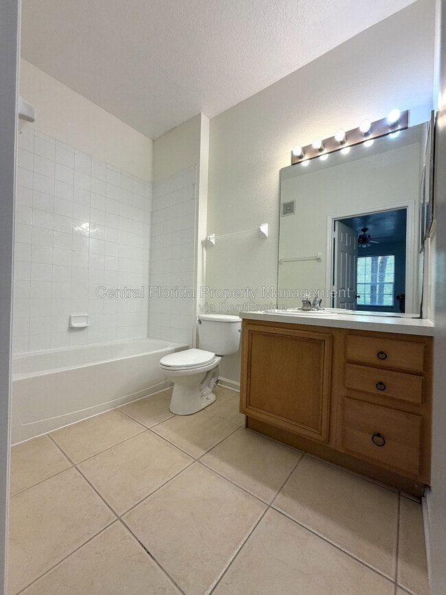 Building Photo - 6084 Stevenson Dr