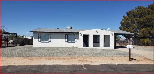 Building Photo - 11060 N Faldale Rd