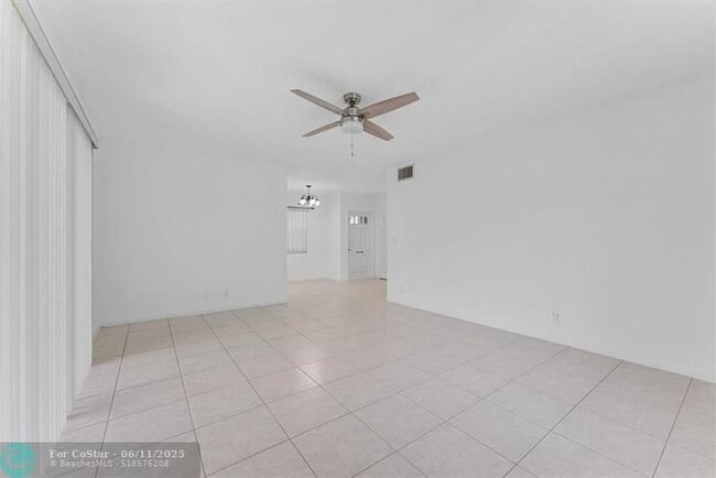 Building Photo - 9089 Thunderbird Dr