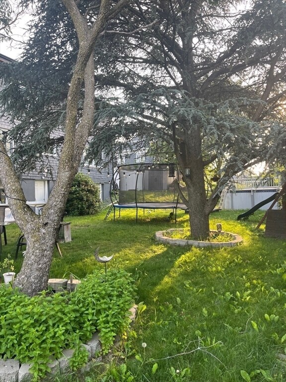 Building Photo - 94 Oakwood Ave