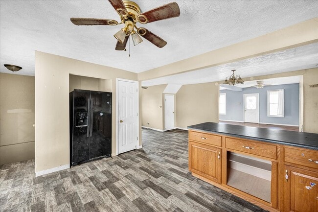 Building Photo - 25998 N Dal Bar Rd