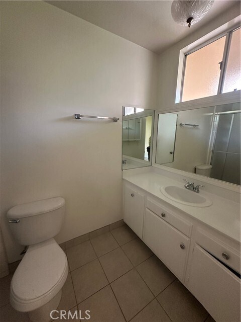 Building Photo - 5429 Newcastle Ave