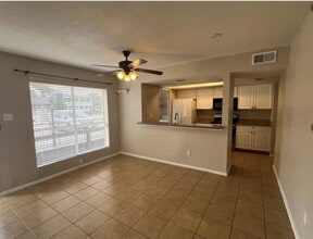 Building Photo - 781 Country Pl Dr